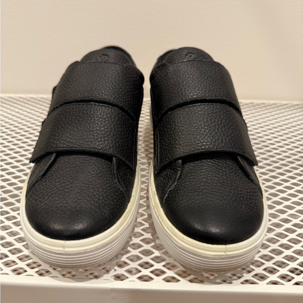 Ecco Black Velcro Sneakers - Soft 60 Premium 2 Strap